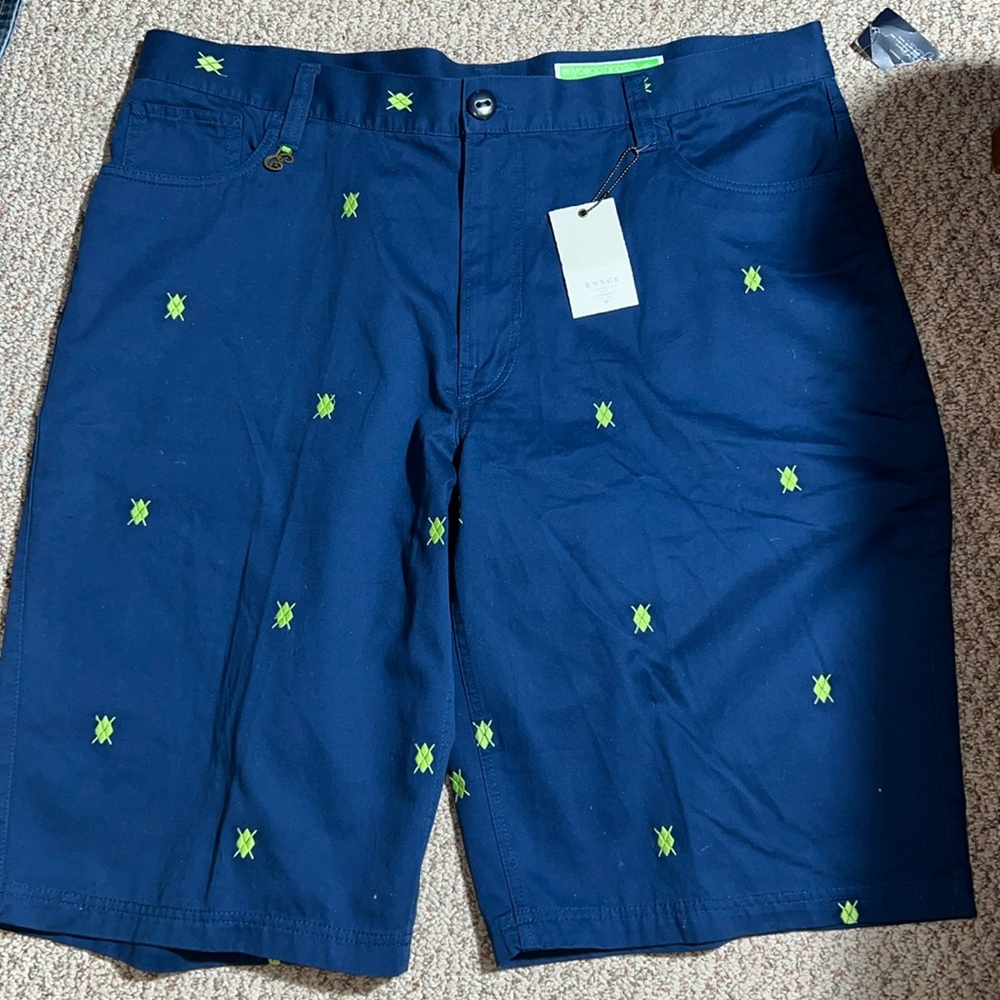 ENYCE men shorts size 42 NWT